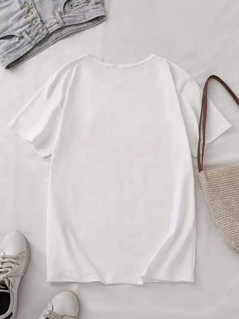그린 탑과 핑크 팬츠를 입은 캐릭터 일러스트가 있는 여 - Korean Lifestyle Trends 리뷰 및 가격